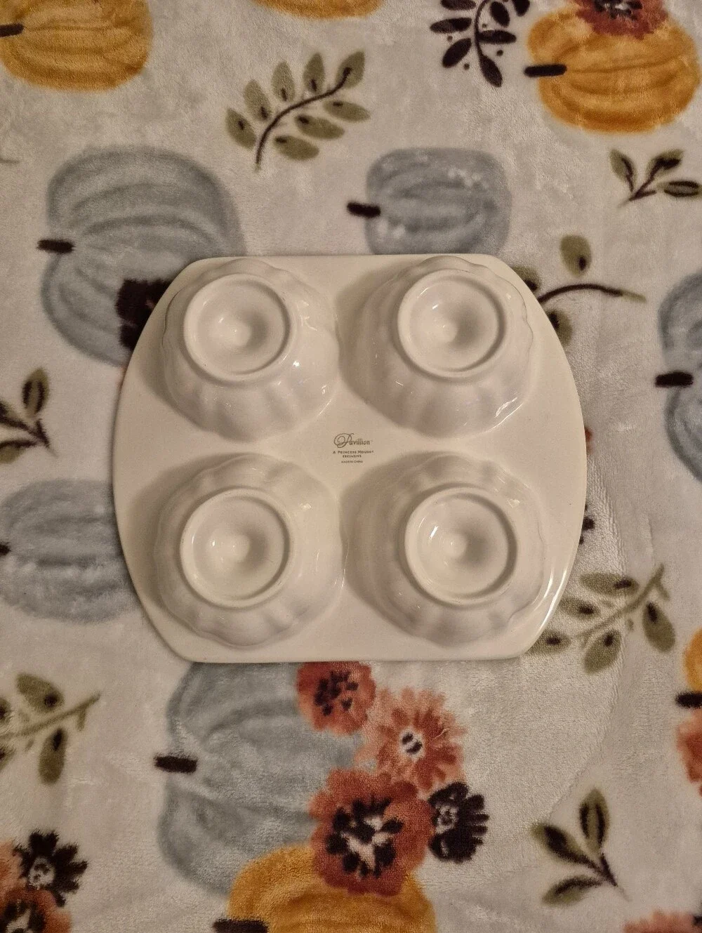 Princess House White Bundt Cake Pan